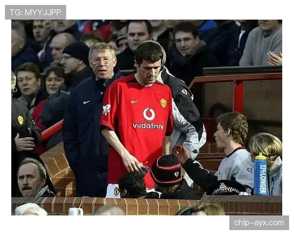 罗伊·基恩剖析英超球员竞争心态，状态回升引发广泛关注