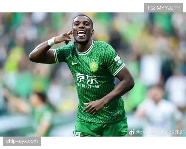 法比奥在国安法背景下表现稳健，助力球队持续提升竞争力