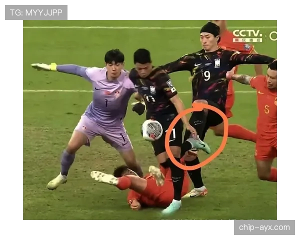 点球时其他队员提前进区,判罚规则如何执行? 点球时其他队员提前进区,判罚规则如何执行?