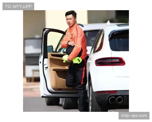 张琳芃训练完直接钻进百万豪车，这反差谁懂啊